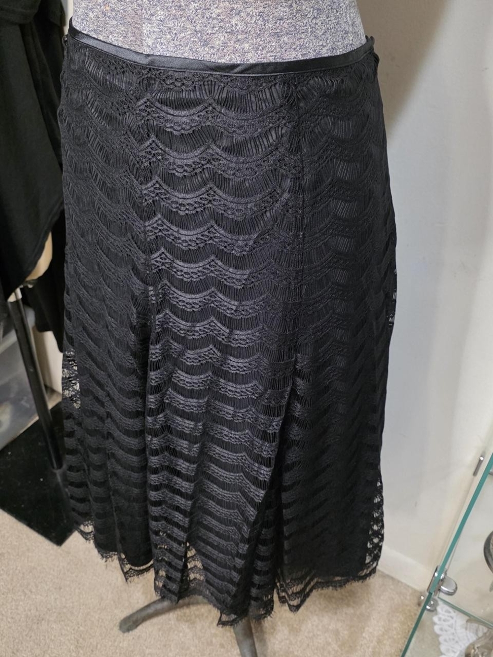 Liz Claiborne Black Lace Midi Skirt